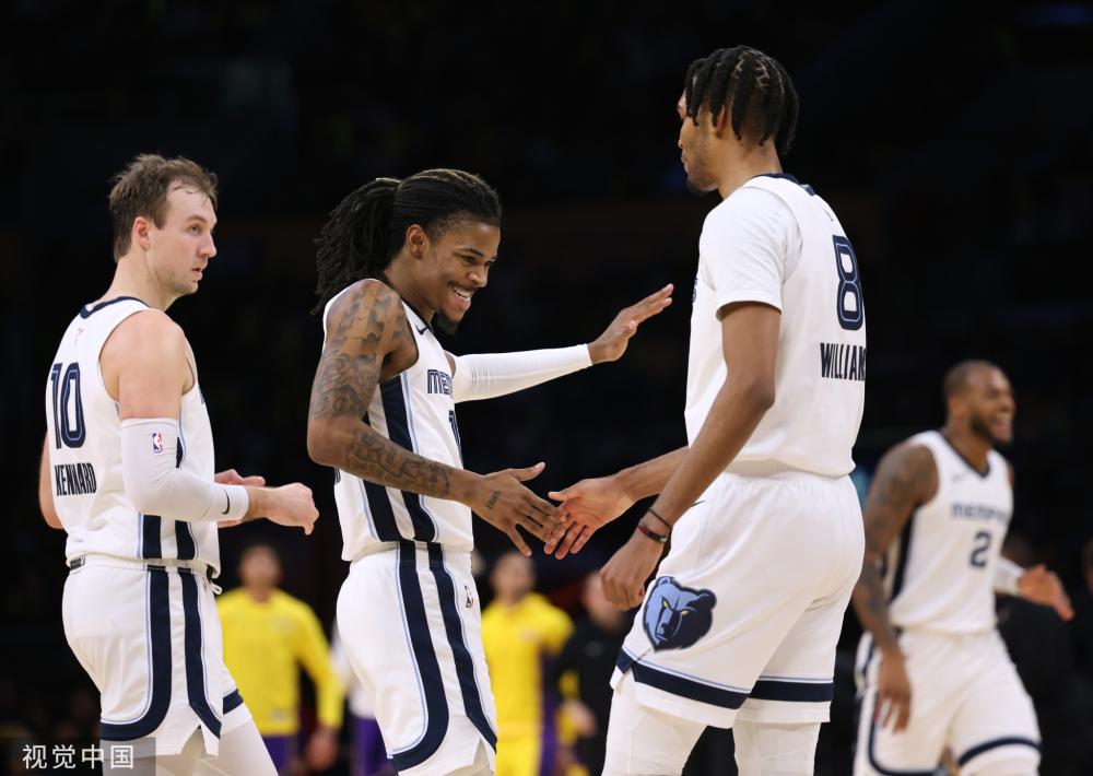 的游泳春锦 的游泳春锦