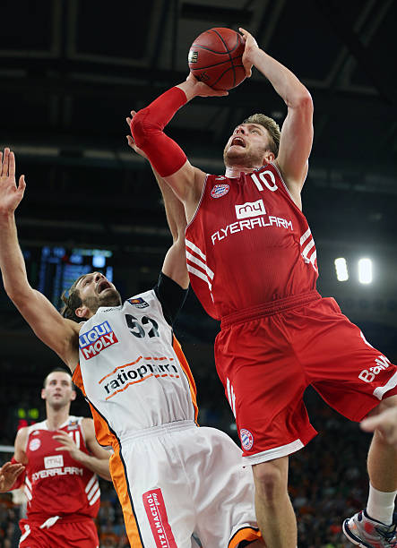 迪亚斯继续 迪亚斯继续