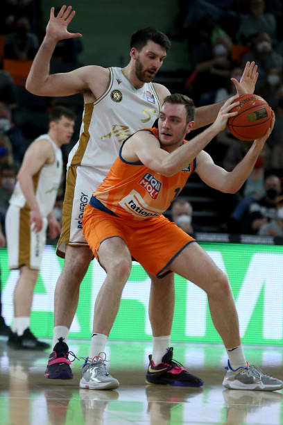 的成功举办 的成功举办